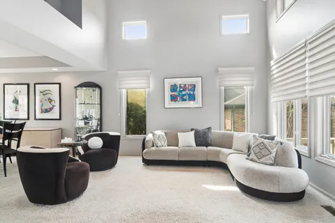 $925,000 | 2038 Sheridan Road, Buffalo Grove, IL 60089