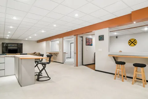 $925,000 | 2038 Sheridan Road, Buffalo Grove, IL 60089