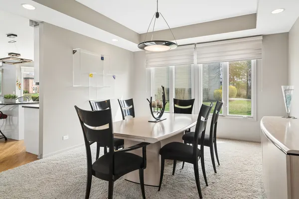 $925,000 | 2038 Sheridan Road, Buffalo Grove, IL 60089