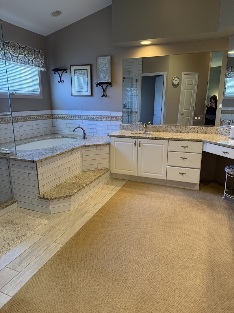 2038 Sheridan Road Buffalo Grove, IL 60089 - Photo 9 of 23