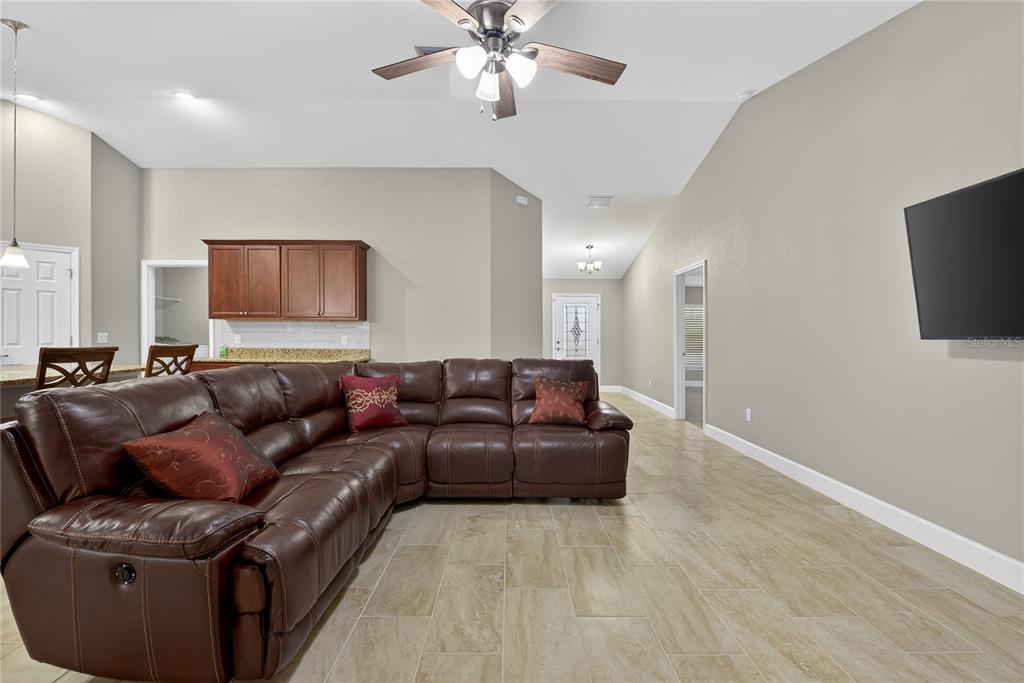 4027 Southwest 100th Street Ocala, FL 34476 - Photo 6 of 61