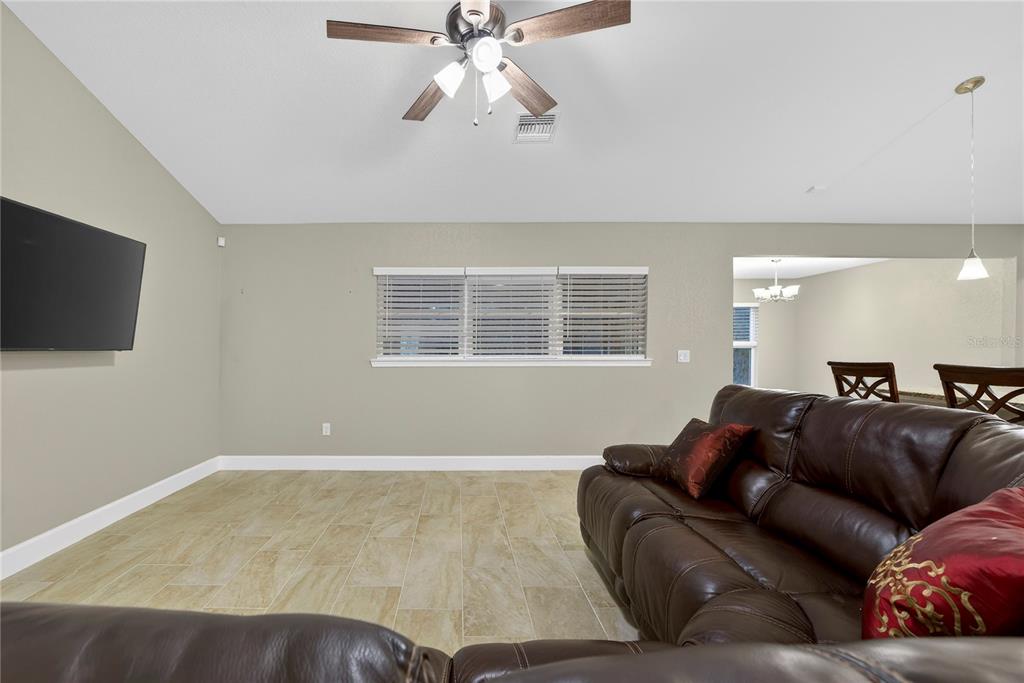 4027 Southwest 100th Street Ocala, FL 34476 - Photo 8 of 61