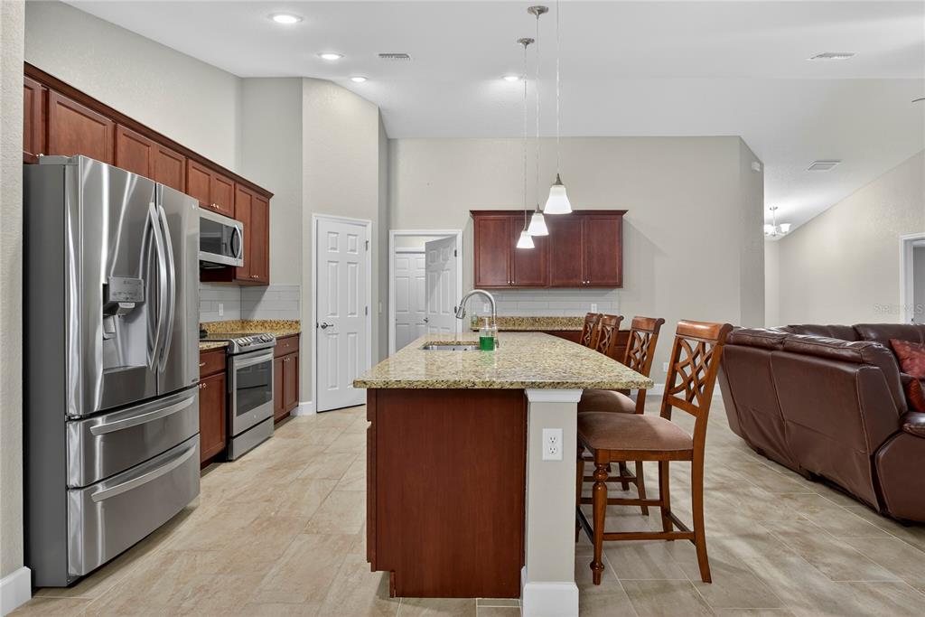 4027 Southwest 100th Street Ocala, FL 34476 - Photo 10 of 61