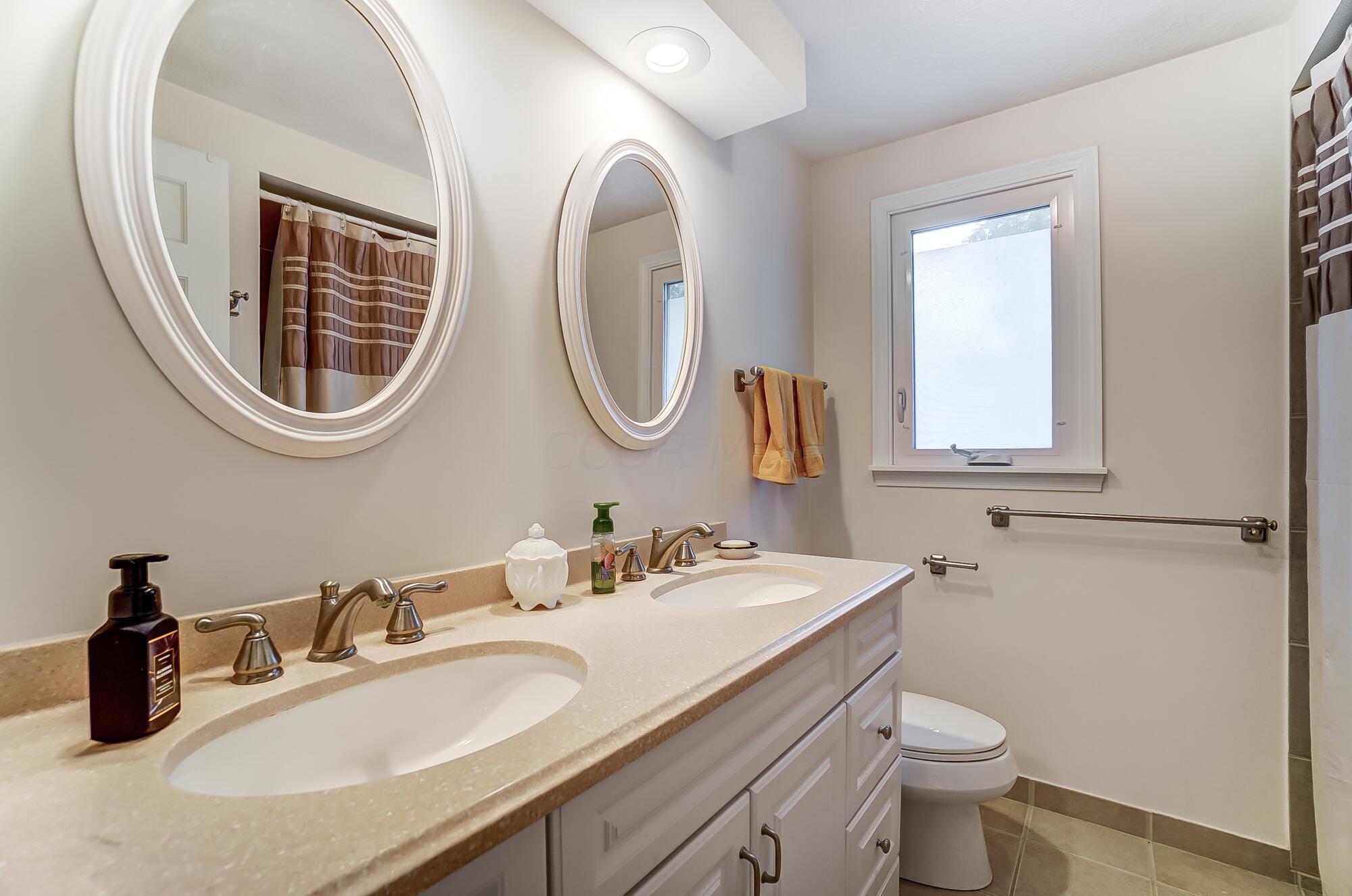 6006 Rocky Rill Road Columbus, OH 43235 - Photo 58 of 80 053