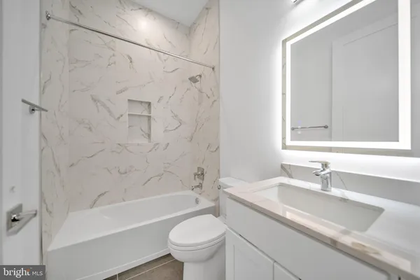 $2,100 | 710 Kennedy Street Northwest, Unit 17, Washington, DC 20011