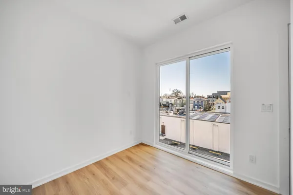 $2,100 | 710 Kennedy Street Northwest, Unit 17, Washington, DC 20011