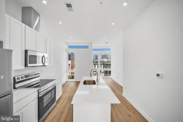 $2,100 | 710 Kennedy Street Northwest, Unit 17, Washington, DC 20011