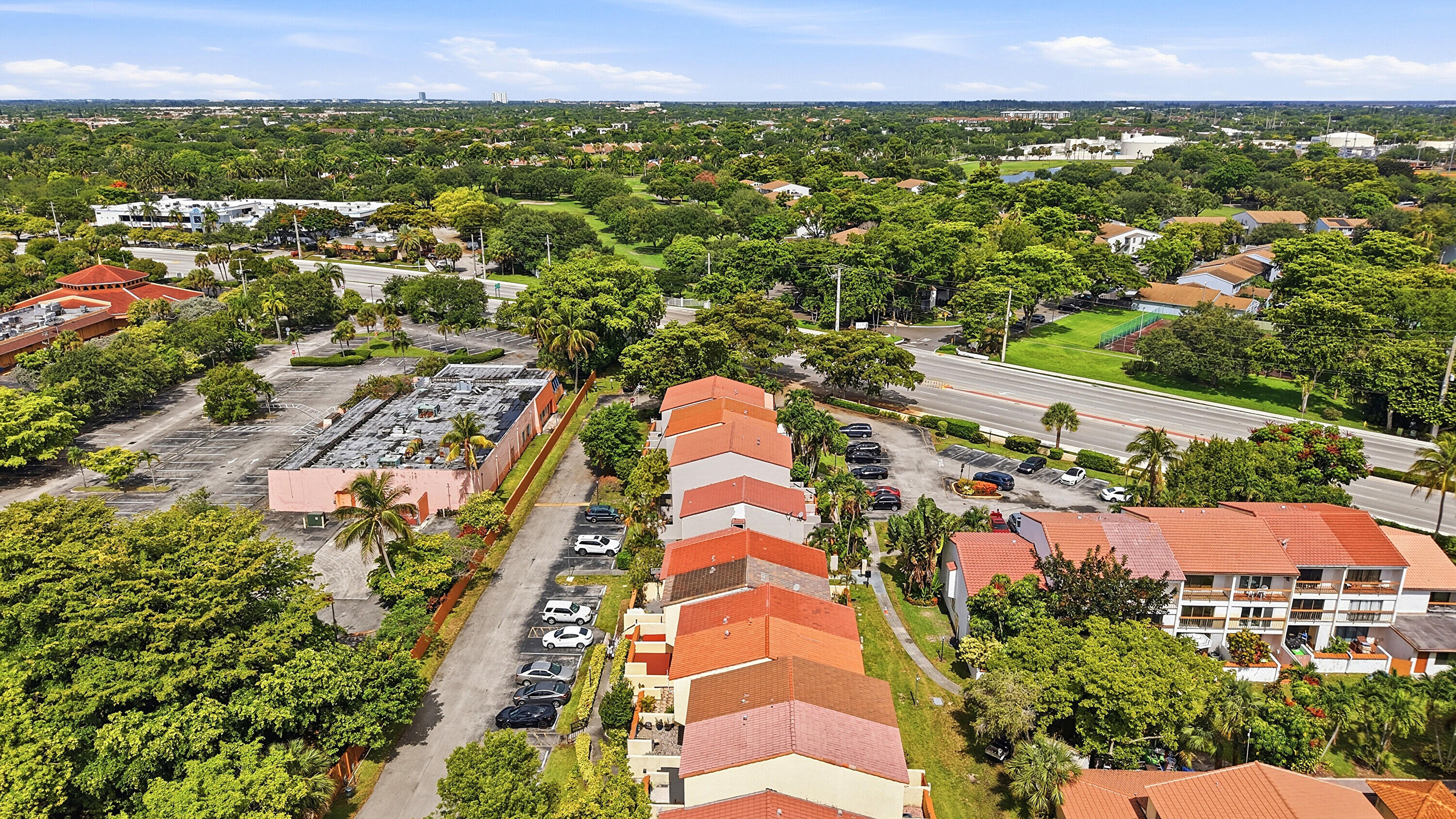 4012 Del Rio Way Sunrise, FL 33351 - Photo 41 of 64 39_dji_20260702225756_0106_d