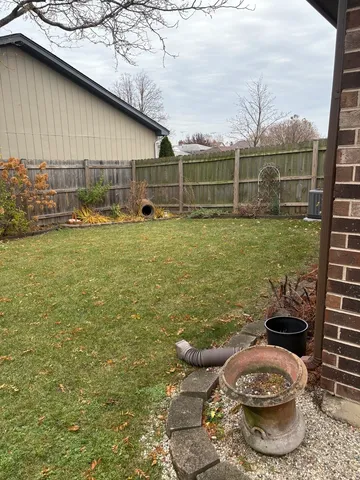 $2,000 | 109 Paramount Drive, Wood Dale, IL 60191