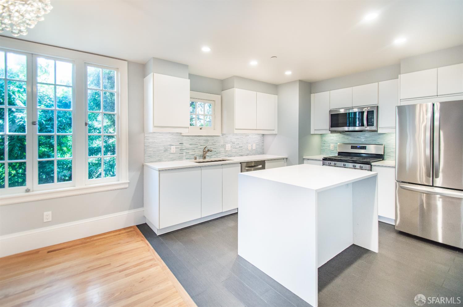 2740 Union Street San Francisco, CA 94123 - Photo 11 of 87