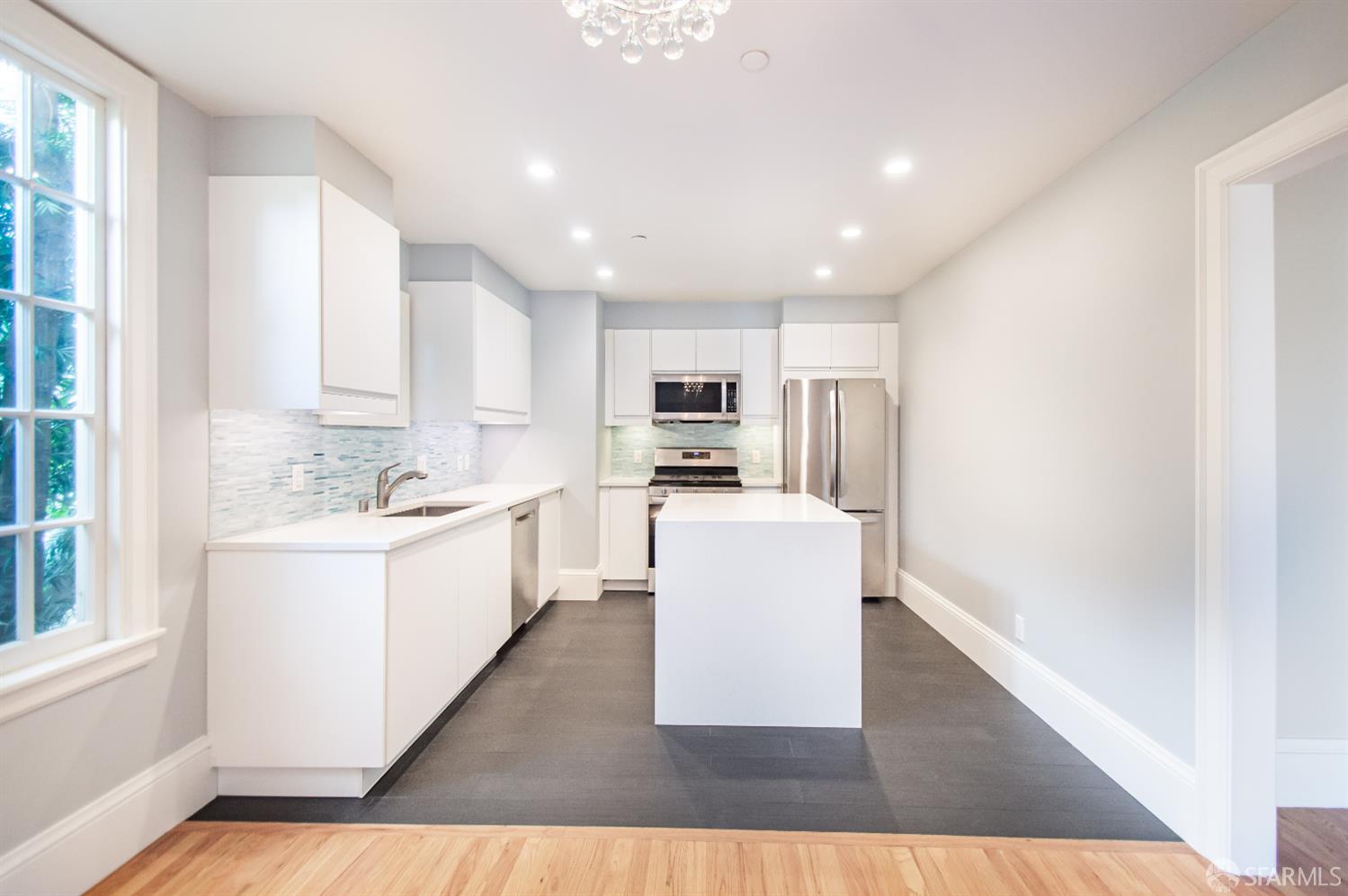 2740 Union Street San Francisco, CA 94123 - Photo 12 of 87