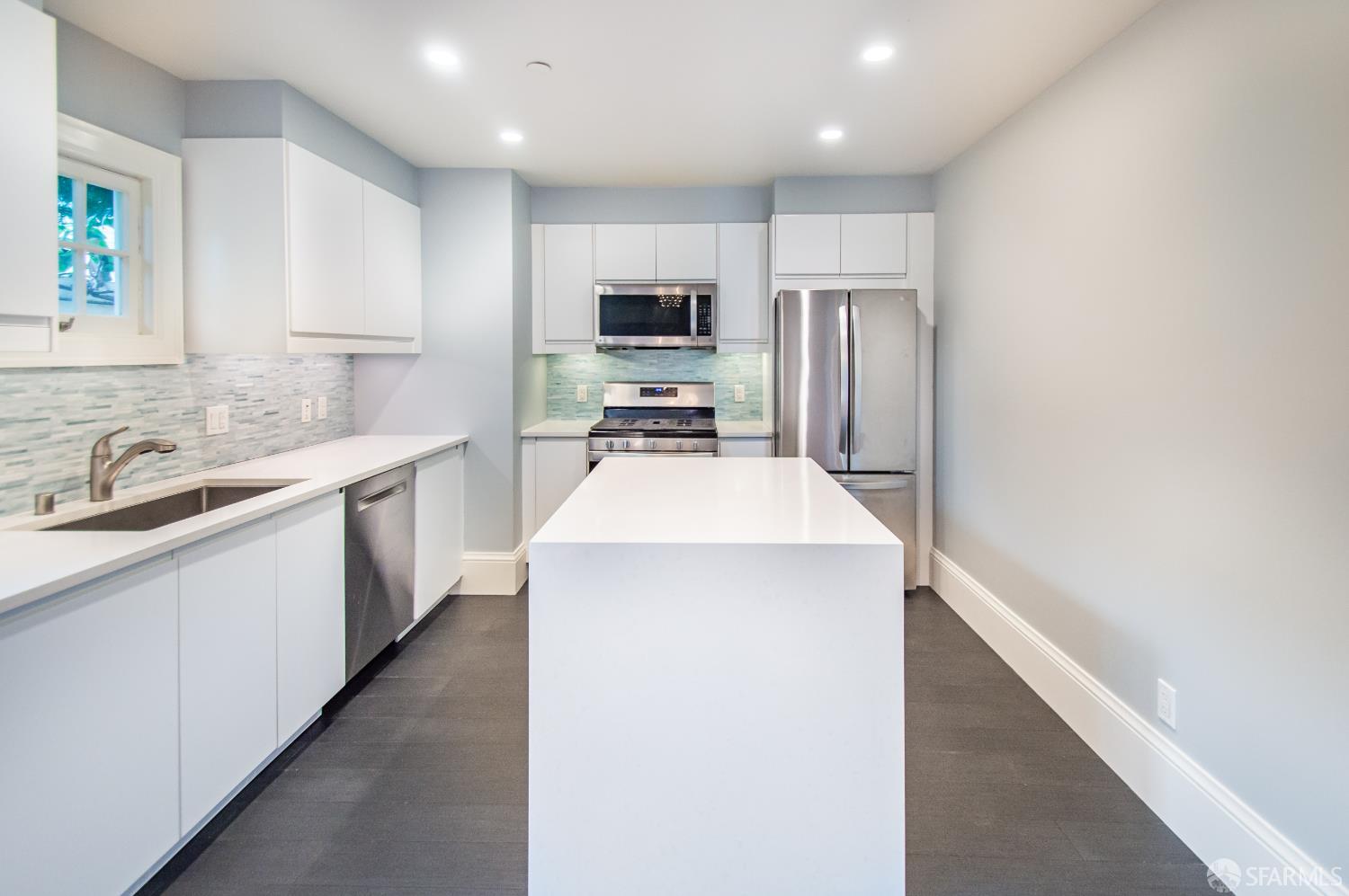 2740 Union Street San Francisco, CA 94123 - Photo 15 of 87