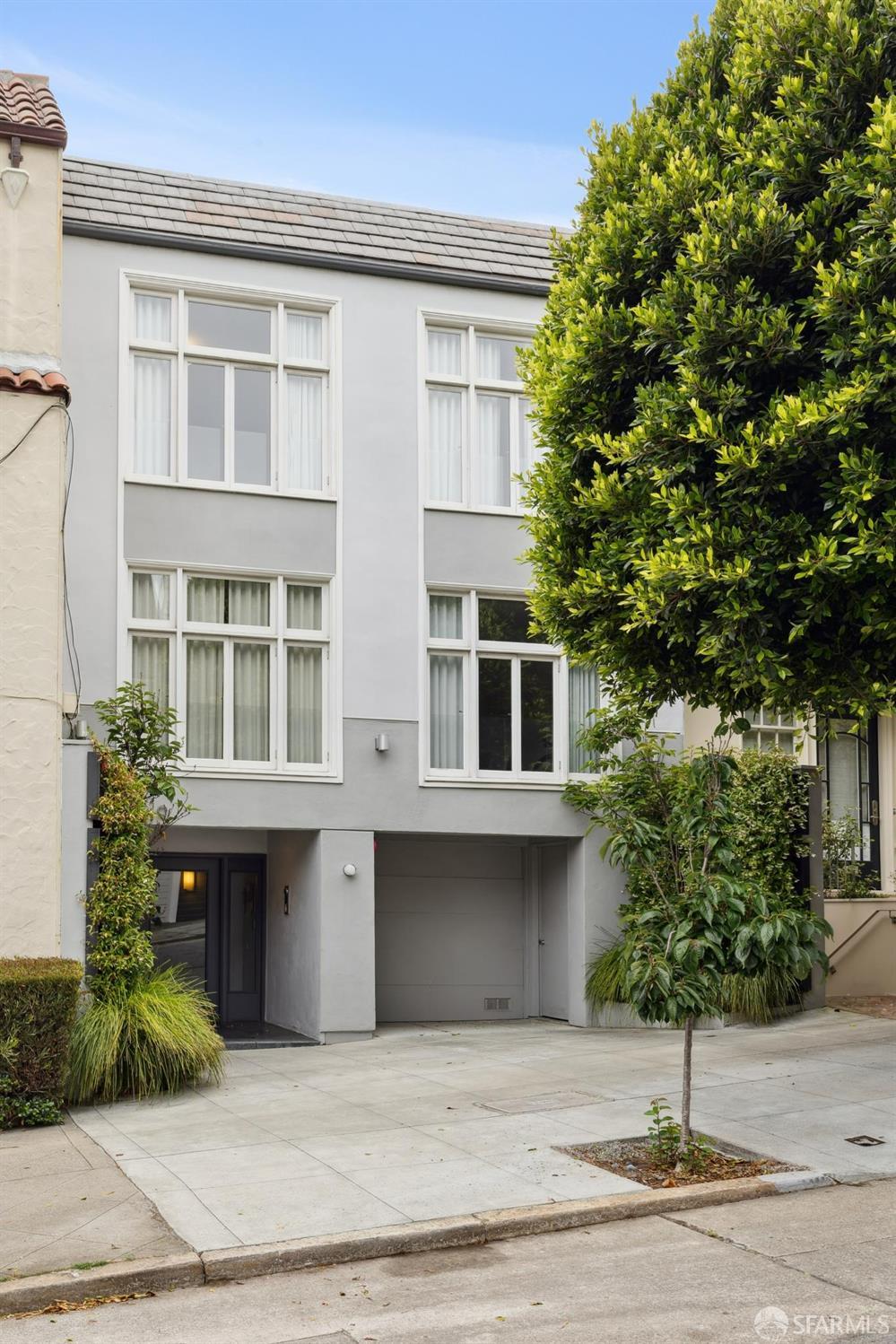 2740 Union Street San Francisco, CA 94123 - Photo 3 of 87 a front view of a house with plants