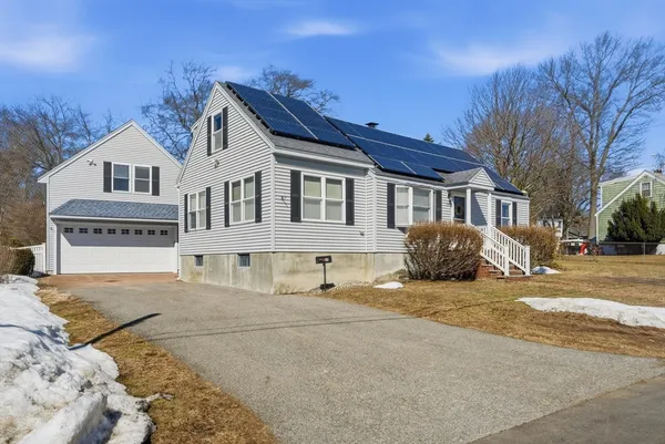 $685,000 | 37 St Paul Street, Lowell, MA 01851