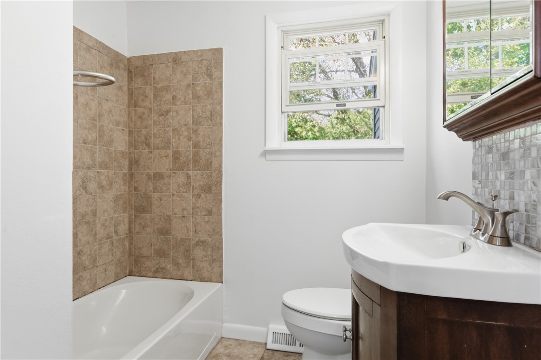 244 Williams Street Cumberland, RI 02864 - Photo 20 of 33