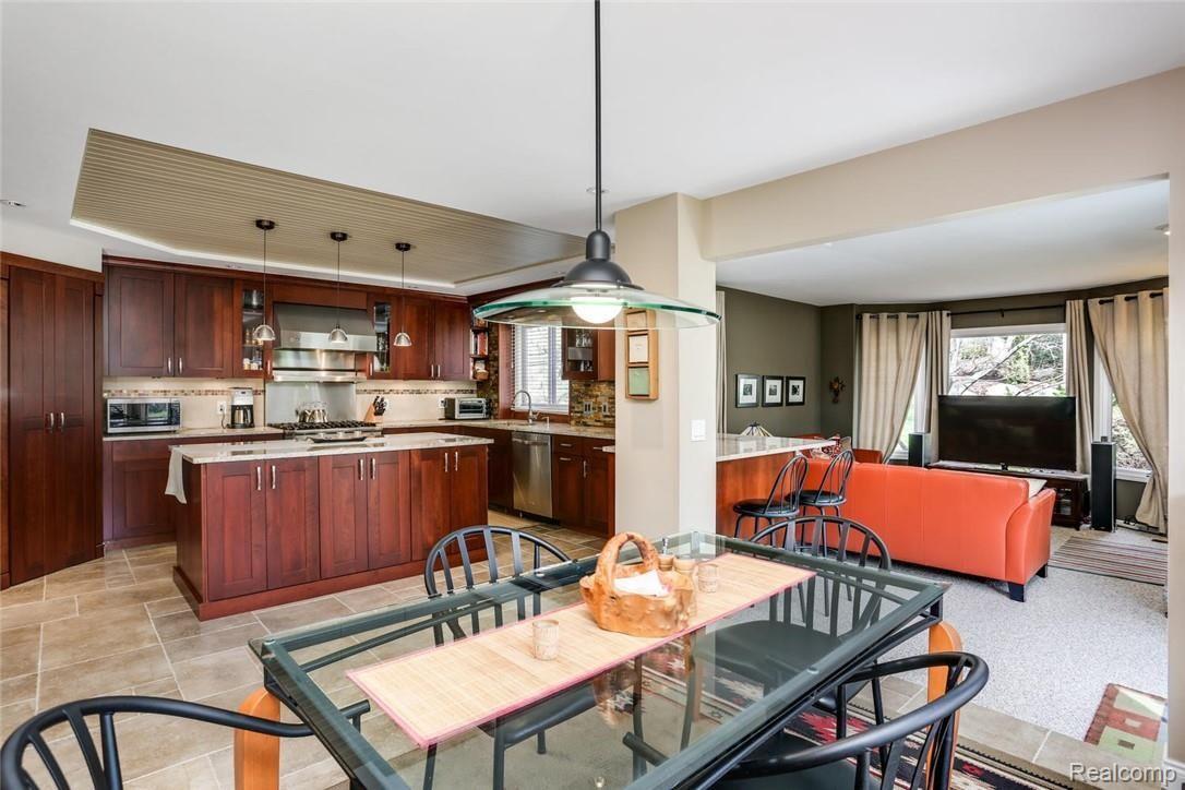 795 Peach Tree Lane Rochester, MI 48306 - Photo 19 of 51 795 Peach Tree Ln Rochester-large-011-17-795 Peach Tree Lane Rochester-1500x1000-72dpi.jpg