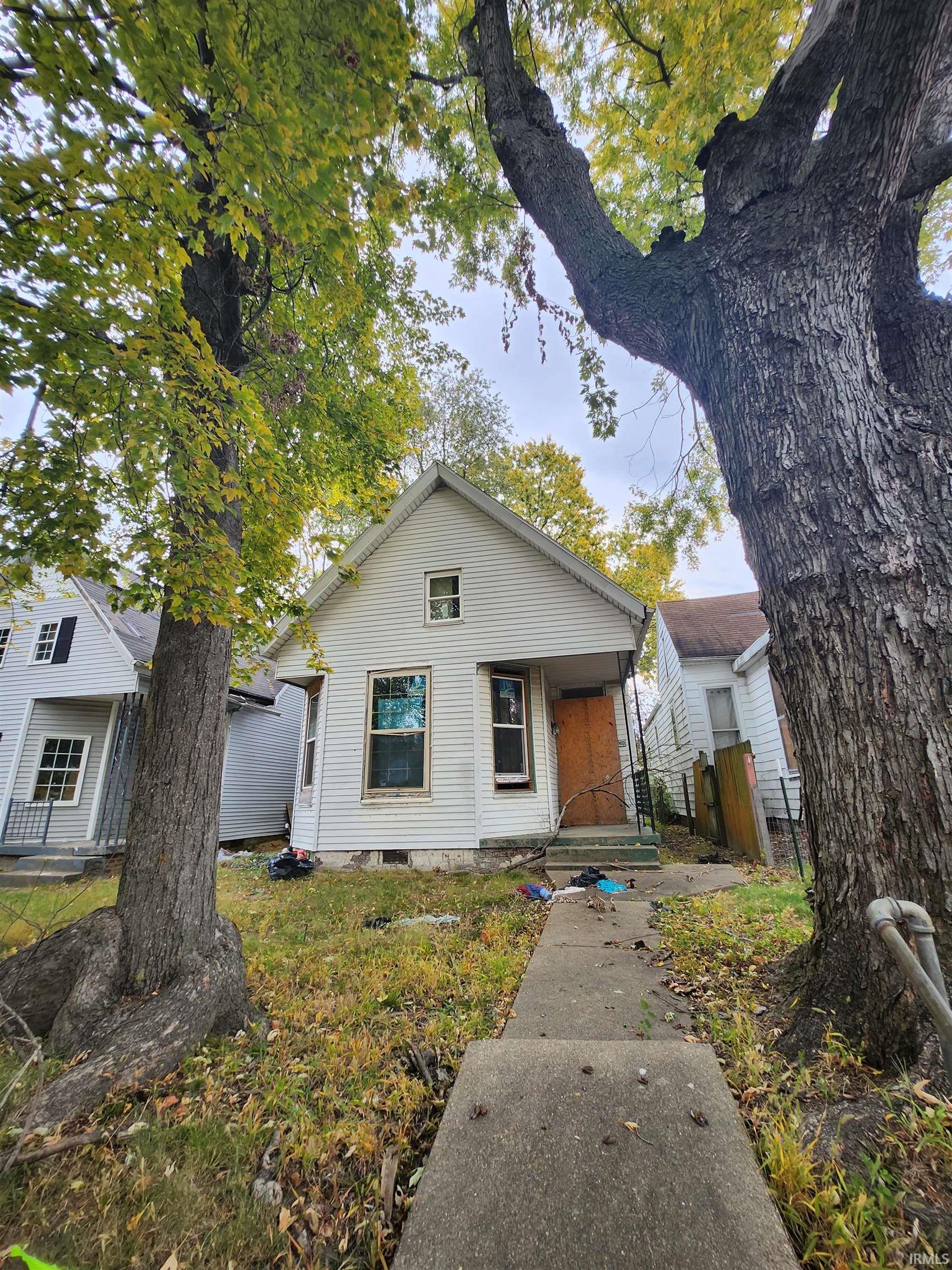 903 North 4th Ave  