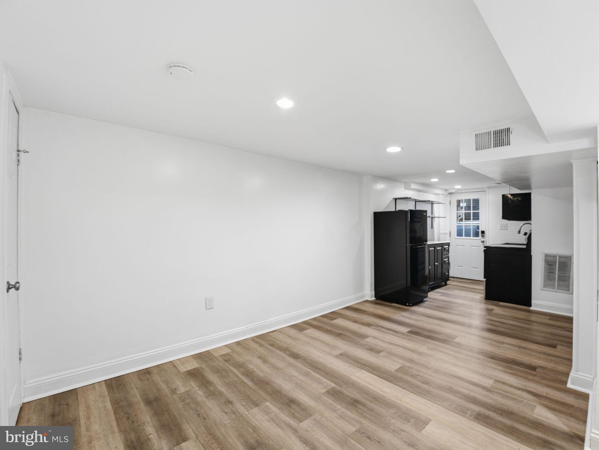 508 Kenyon Street Northwest Washington, DC 20010 - Photo 20 of 29 Separate lower level unit