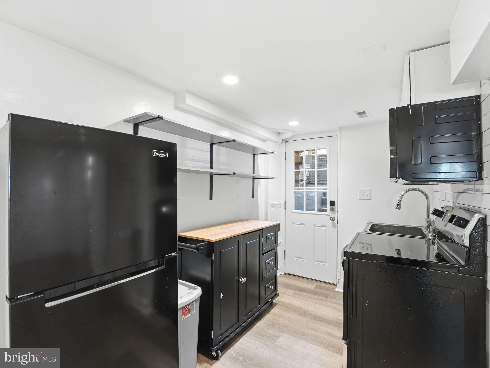 508 Kenyon Street Northwest Washington, DC 20010 - Photo 21 of 29