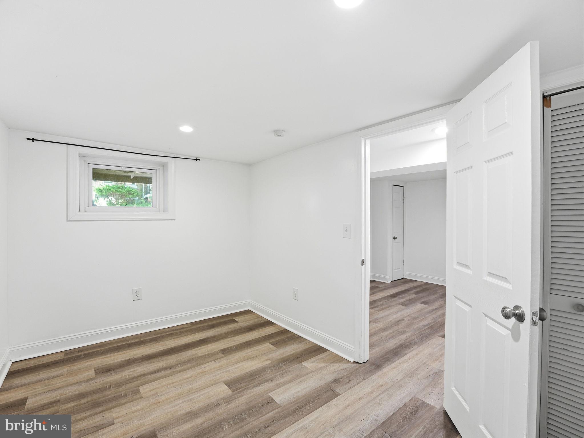 508 Kenyon Street Northwest Washington, DC 20010 - Photo 24 of 29