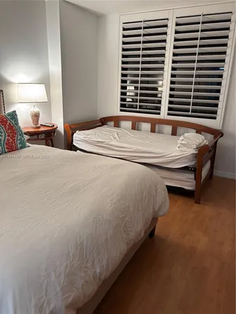 $4,195 | 201 Crandon Boulevard, Unit 120, Key Biscayne, FL 33149