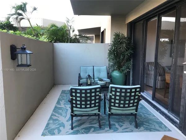 $4,195 | 201 Crandon Boulevard, Unit 120, Key Biscayne, FL 33149