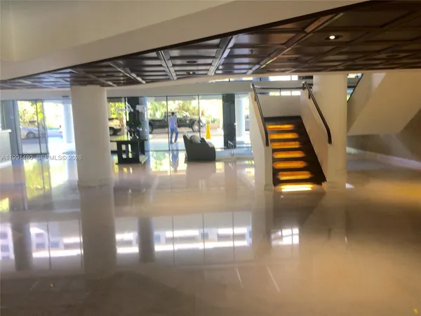 $4,195 | 201 Crandon Boulevard, Unit 120, Key Biscayne, FL 33149