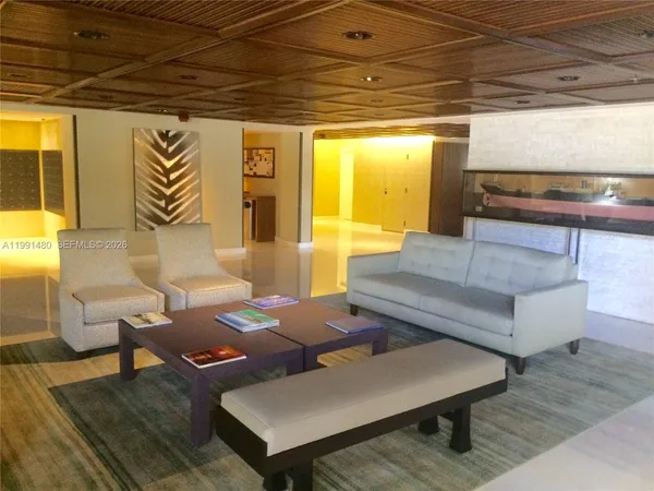 $4,195 | 201 Crandon Boulevard, Unit 120, Key Biscayne, FL 33149