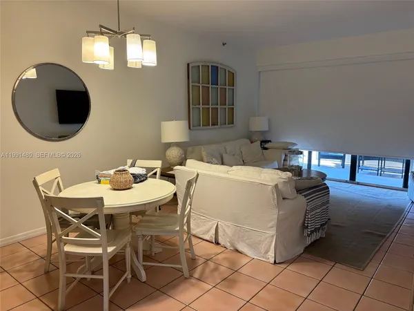 $4,195 | 201 Crandon Boulevard, Unit 120, Key Biscayne, FL 33149