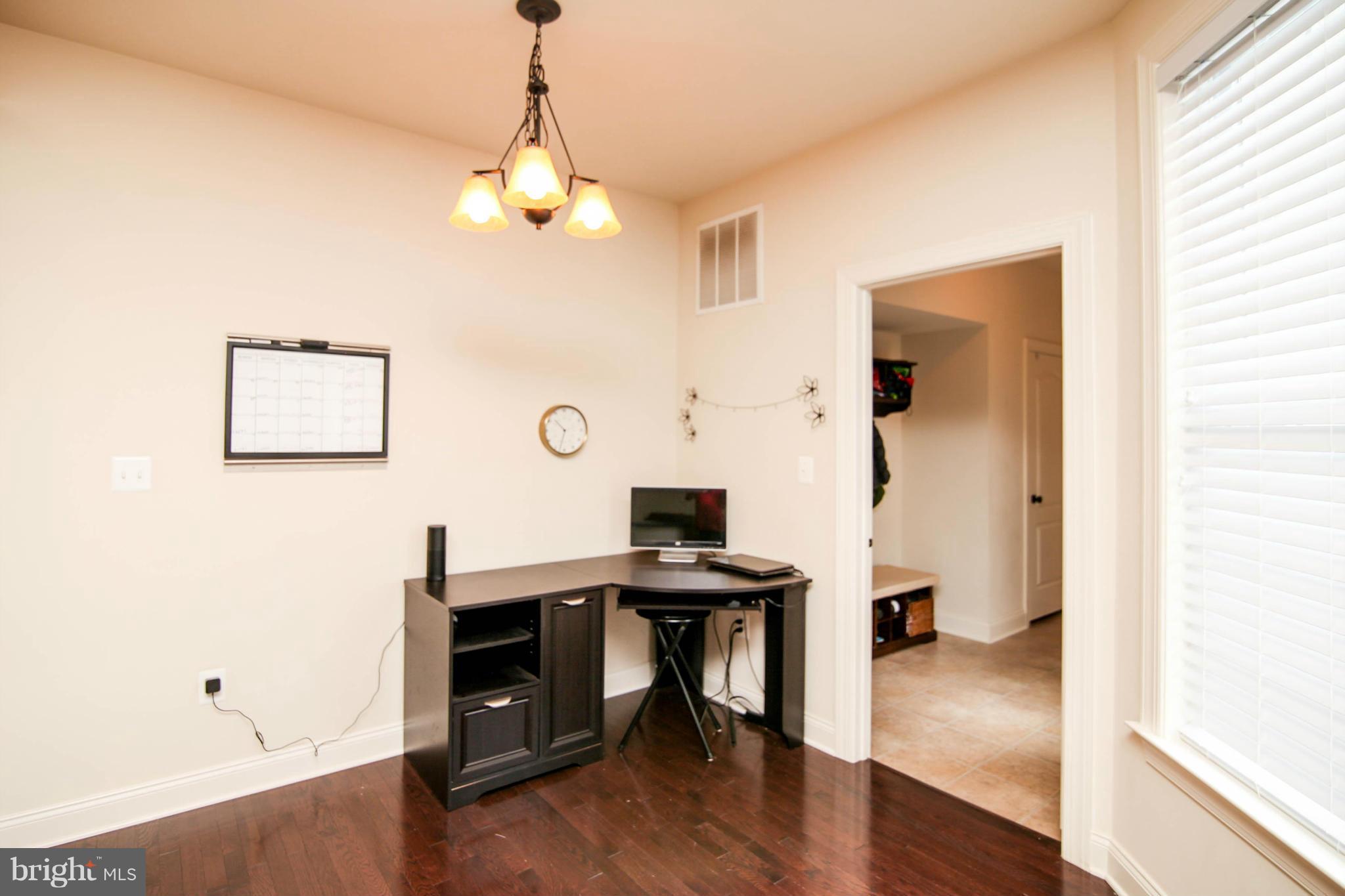 43089 Old Ryan Road Ashburn, VA 20148 - Photo 10 of 30 Breakfast Room *SEE TOUR