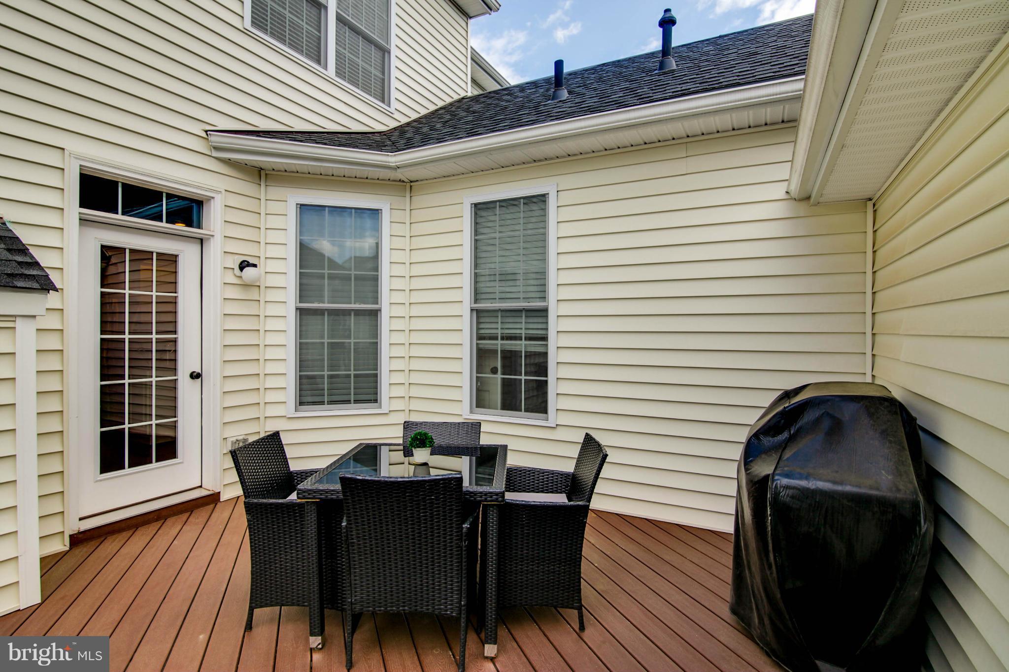 43089 Old Ryan Road Ashburn, VA 20148 - Photo 27 of 30 Composite Deck perfect for Dining Al Fresco