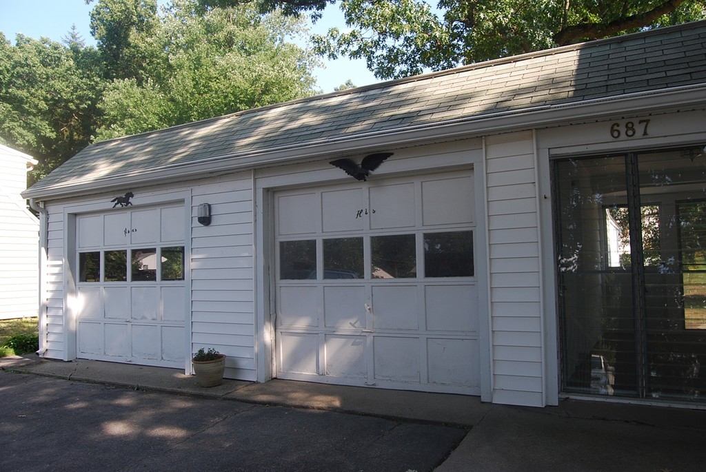 687 Plumtree Road Springfield, MA 01118 - Photo 2 of 27 a house view with a outdoor space