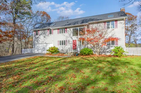 $1,185,000 | 11 Elizabeth Lane, West Yarmouth, MA 02673