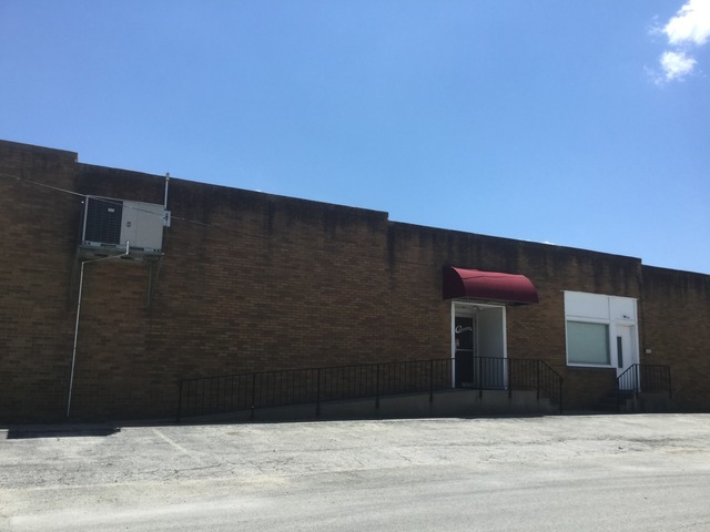 209 West Oak Street Watseka, IL 60970 - Photo 2 of 7