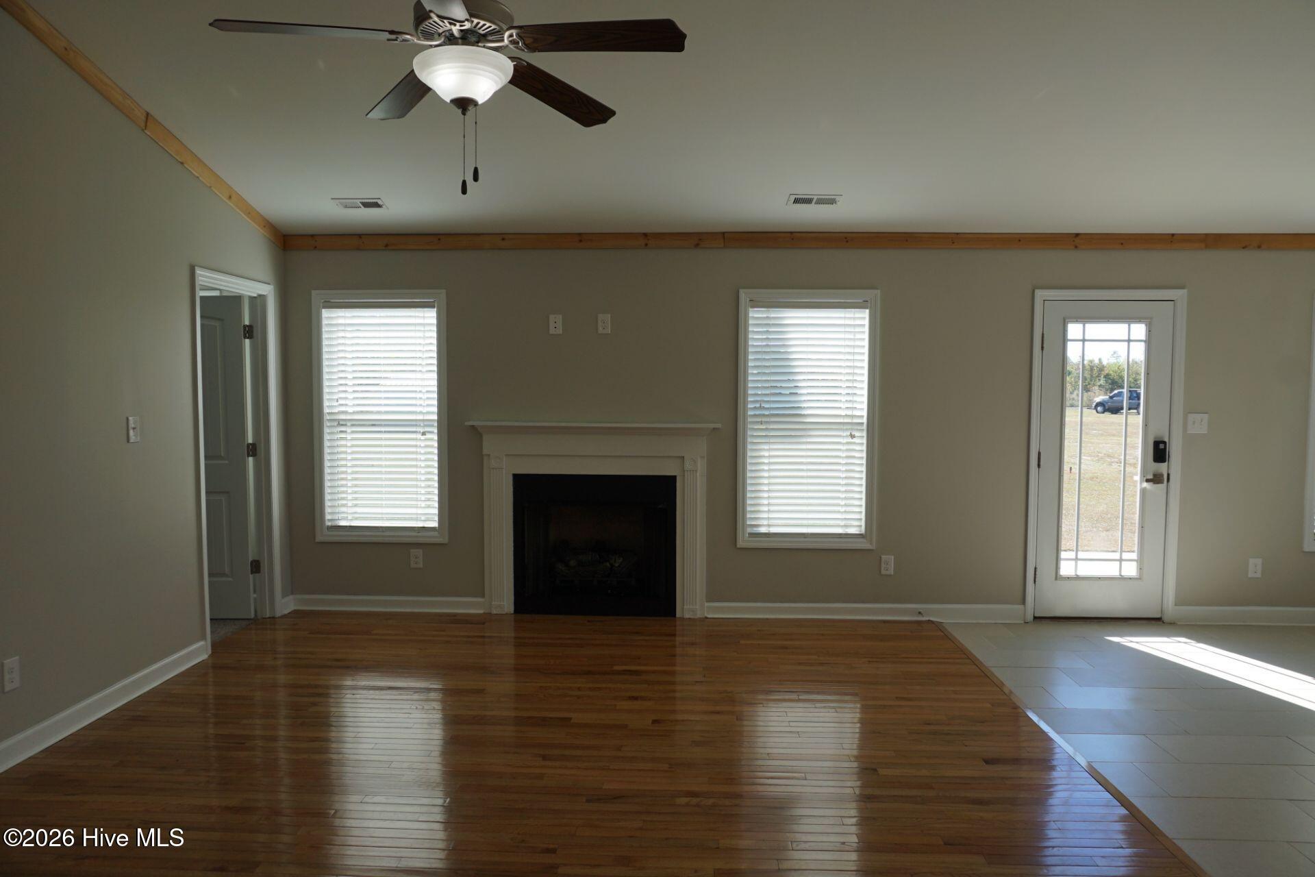 311 Spring Maple Way Richlands, NC 28574 - Photo 7 of 40 7