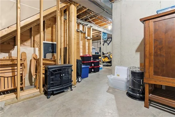 $650,000 | 10790 Northeast Witt Road, Cameron, MO 64429