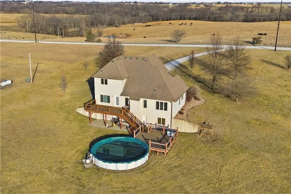 $650,000 | 10790 Northeast Witt Road, Cameron, MO 64429