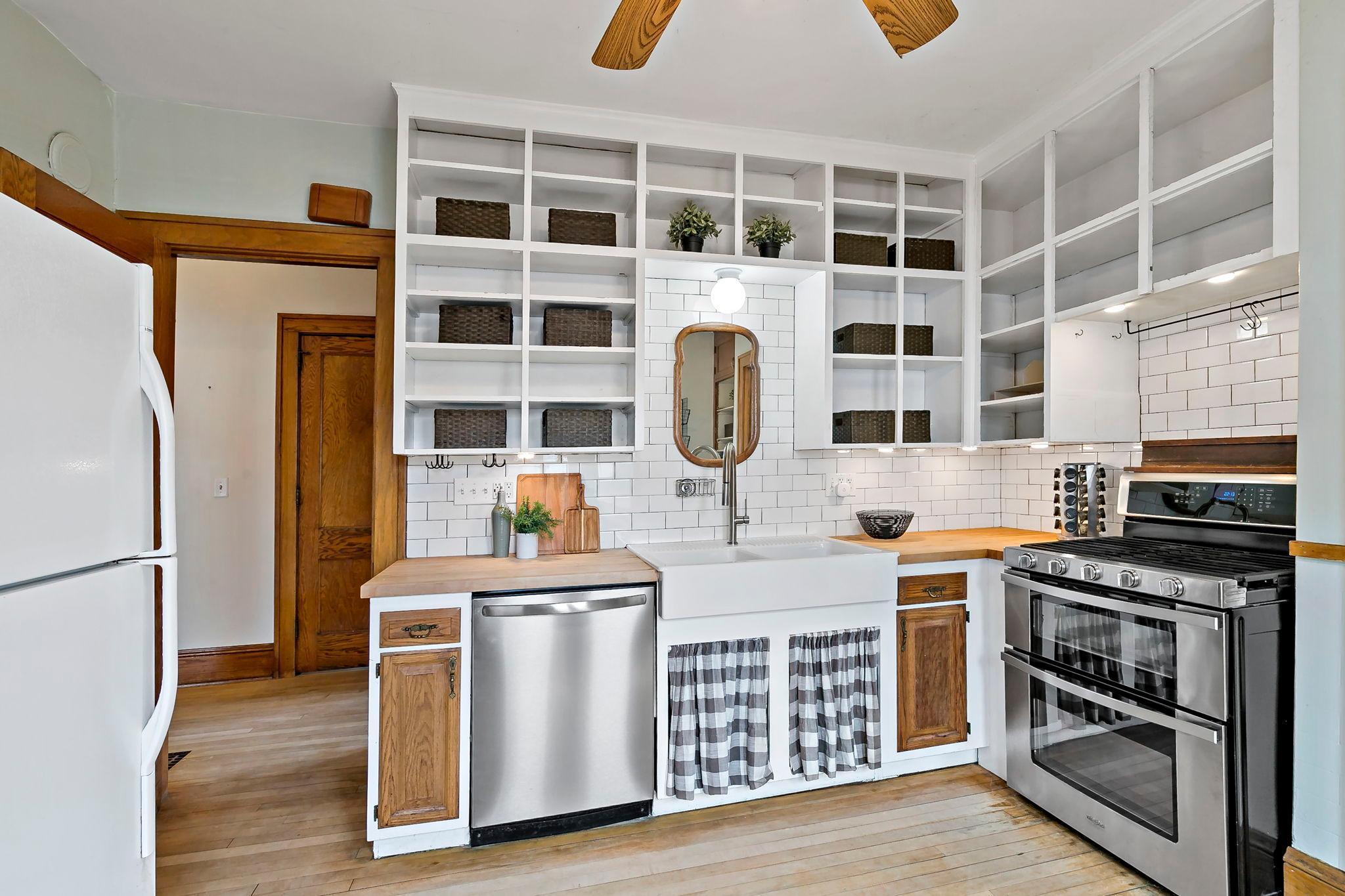 4129 7th Street Northeast Columbia Heights, MN 55421 - Photo 16 of 54