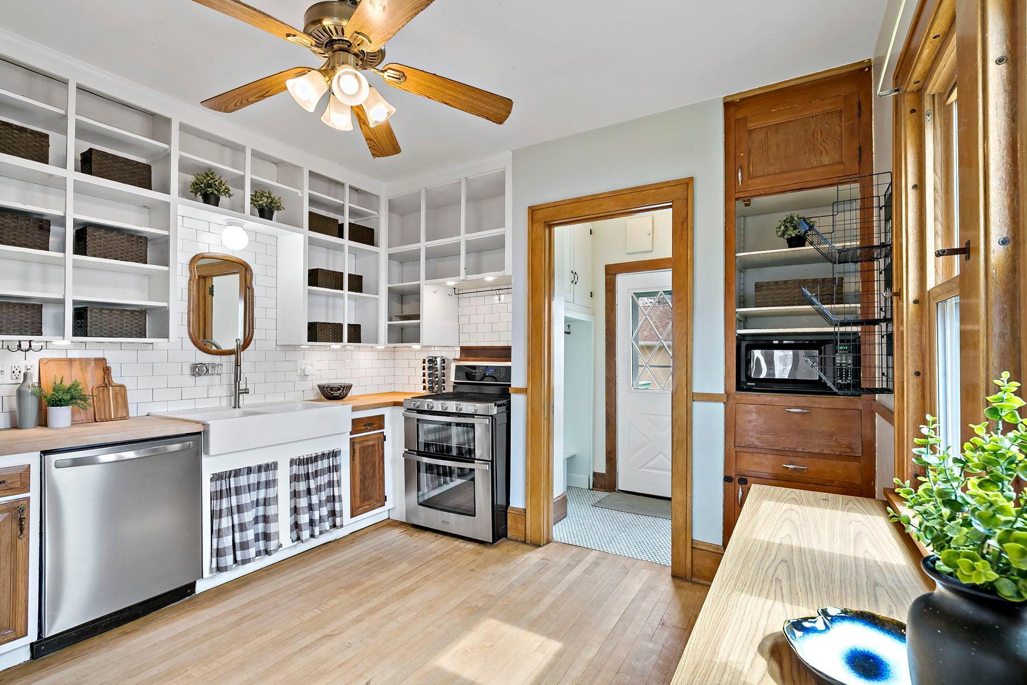 4129 7th Street Northeast Columbia Heights, MN 55421 - Photo 17 of 54