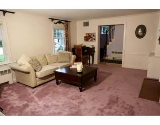 15 Lockeland Road Winchester, MA 01890 - Photo 7 of 24 a living room with furniture and a window
