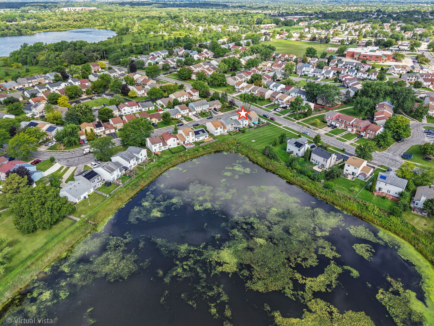 1402 Walnut Circle Carol Stream, IL 60188 - Photo 20 of 26 an aerial view of a city