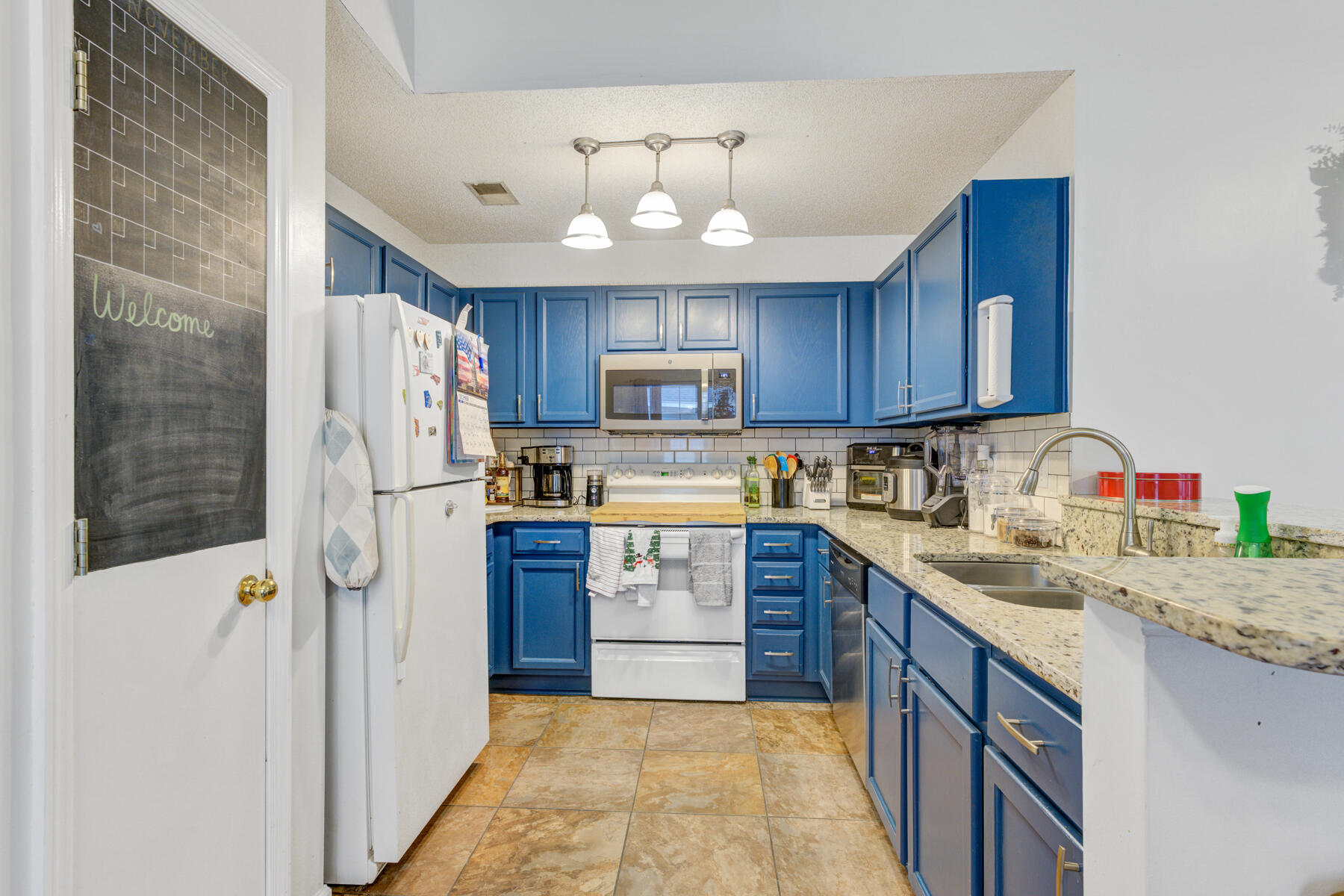 230 2 Pond Loop Ladson, SC 29456 - Photo 11 of 30 230 2 Pond Loop, Summerville SC (11)