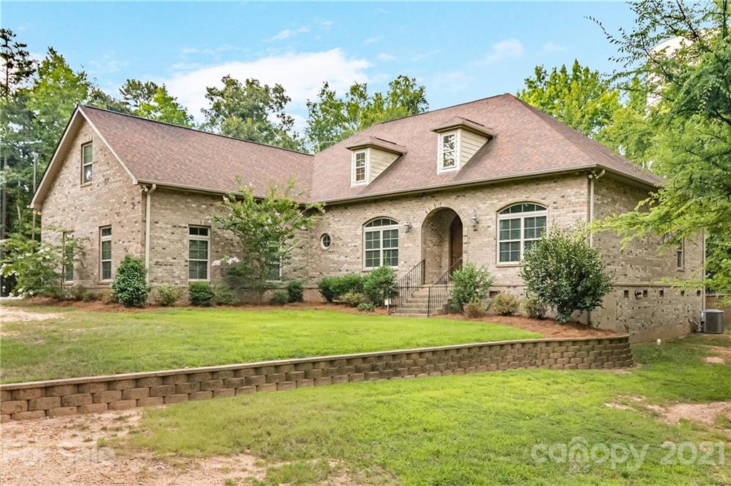 1773 North Dobys Bridge Road Fort Mill, SC 29715 - Photo 1 of 38 Gallery Image 1