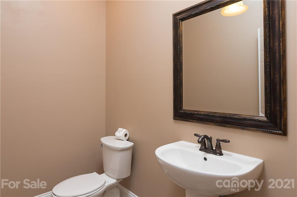 1773 North Dobys Bridge Road Fort Mill, SC 29715 - Photo 19 of 38 Gallery Image 19
