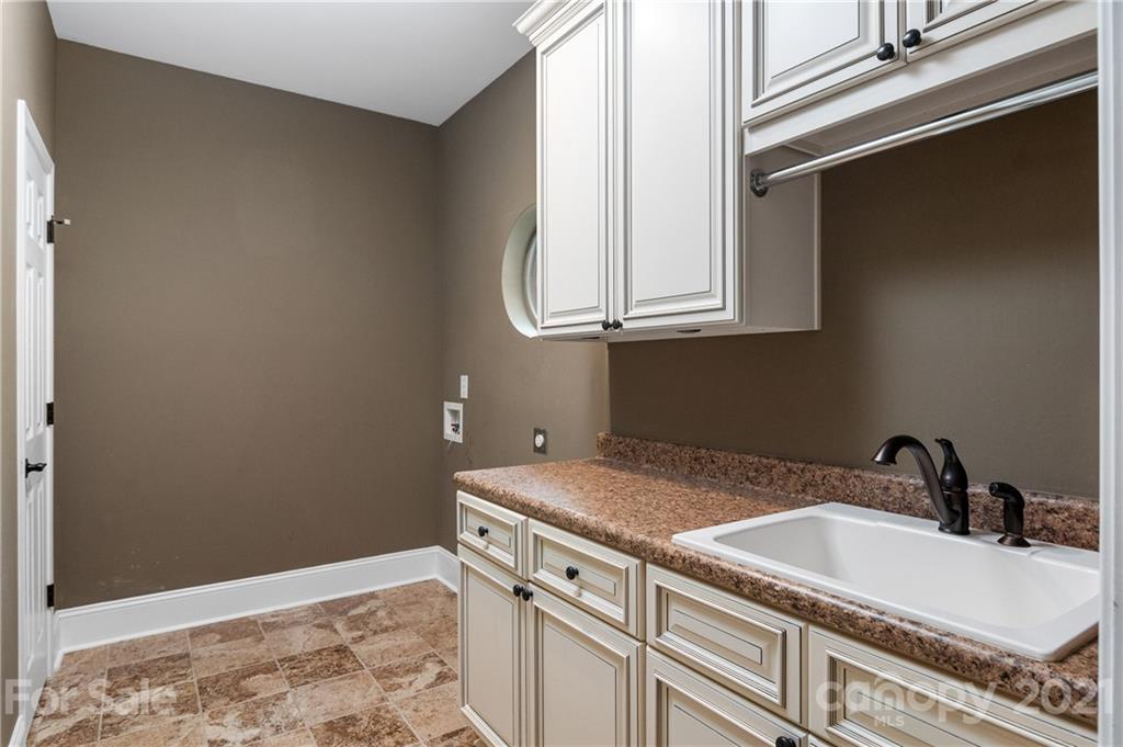 1773 North Dobys Bridge Road Fort Mill, SC 29715 - Photo 20 of 38 Gallery Image 20