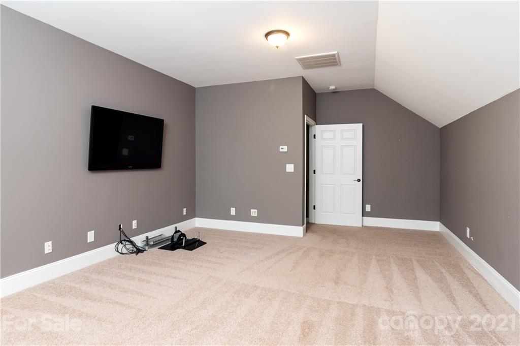 1773 North Dobys Bridge Road Fort Mill, SC 29715 - Photo 23 of 38 Gallery Image 23