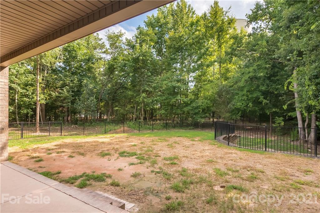 1773 North Dobys Bridge Road Fort Mill, SC 29715 - Photo 31 of 38 Gallery Image 31