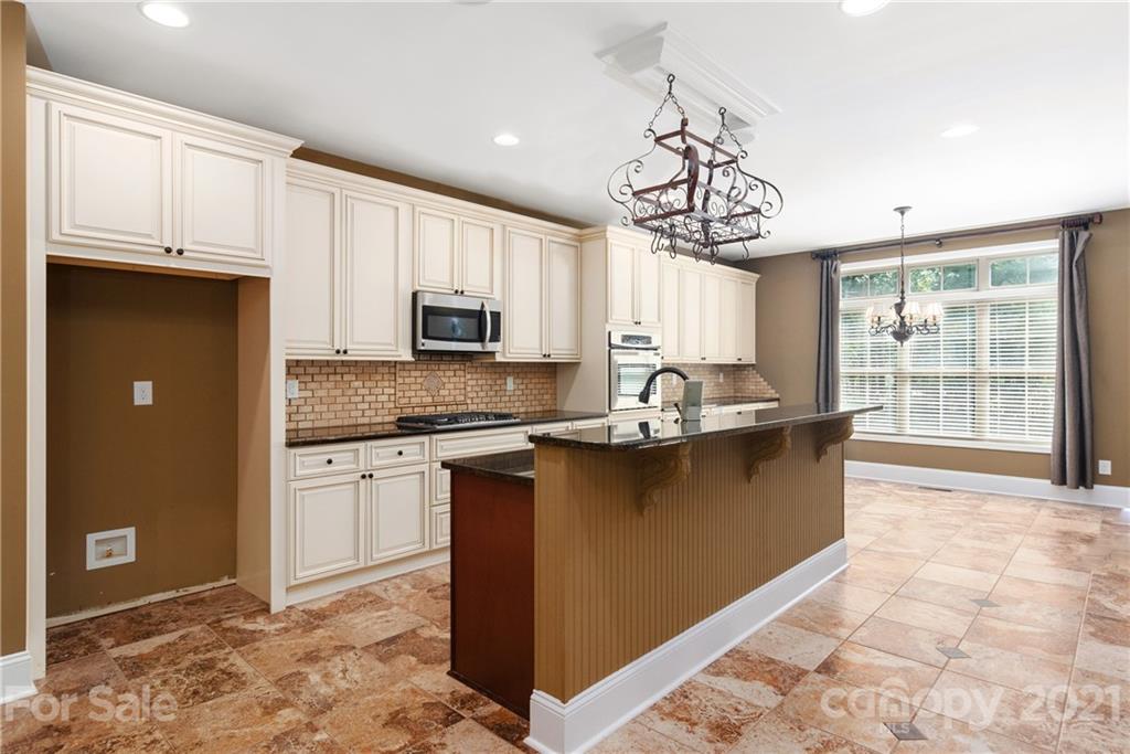 1773 North Dobys Bridge Road Fort Mill, SC 29715 - Photo 9 of 38 Gallery Image 9