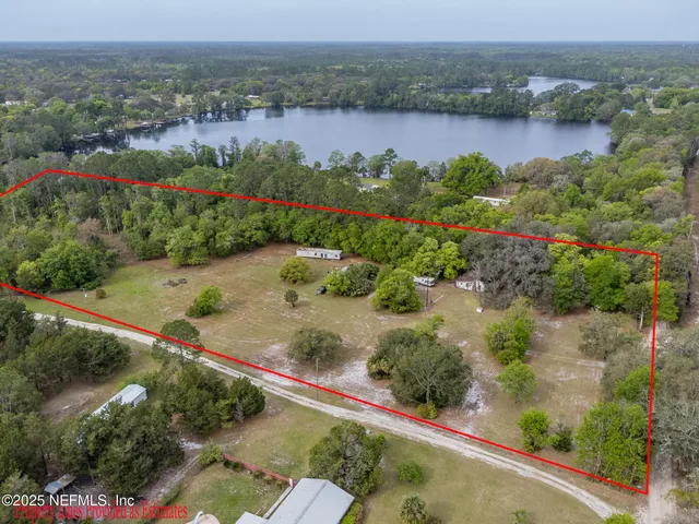 $370,000 | 1017 Old Gainesville Highway, Interlachen, FL 32148
