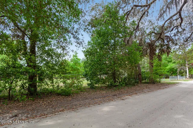 $370,000 | 1017 Old Gainesville Highway, Interlachen, FL 32148